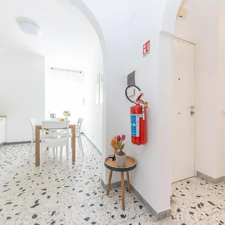 Casa Cle רוקה די פאפא